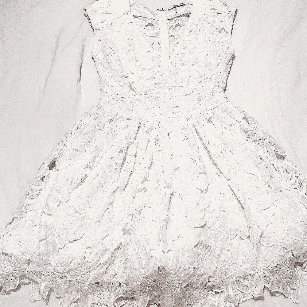 White Laser Cut Floral Dress w/ Flattering V Neck